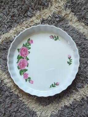 Christineholm Porcelain Floral Pink Rose Scalloped Edge Quiche Plate
